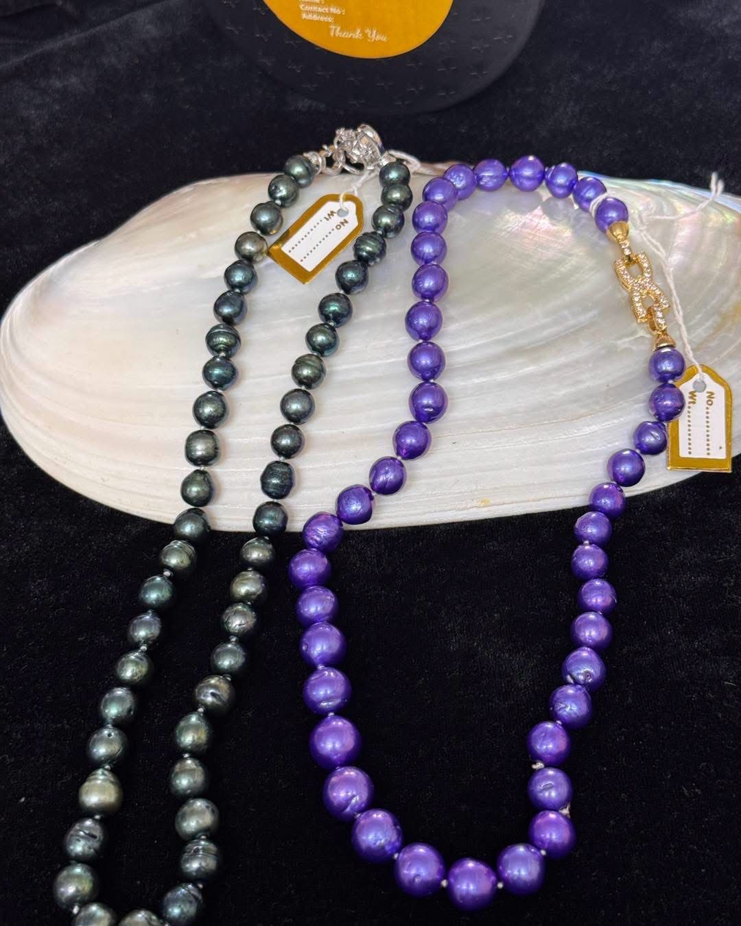 Real pearl necklace (Blue & Green)