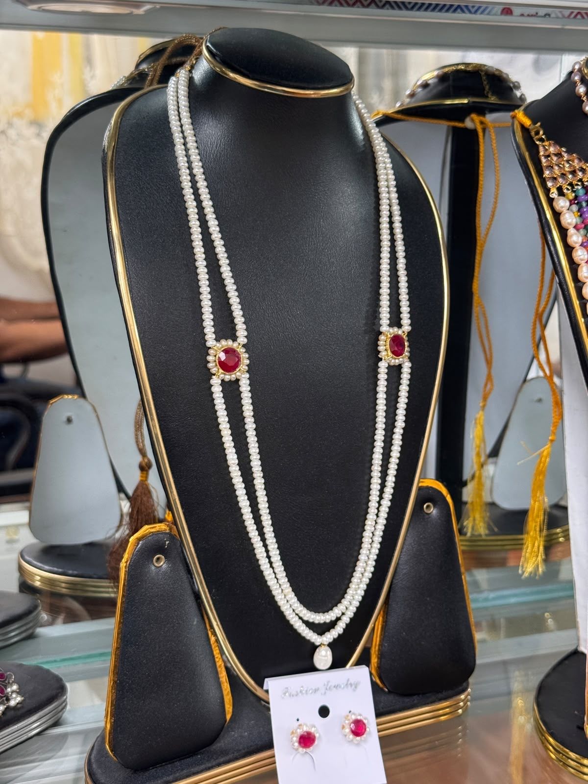 Exclusive real pearl set