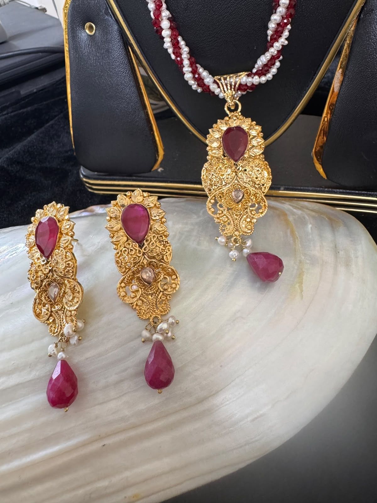 Real pearl gold plated set