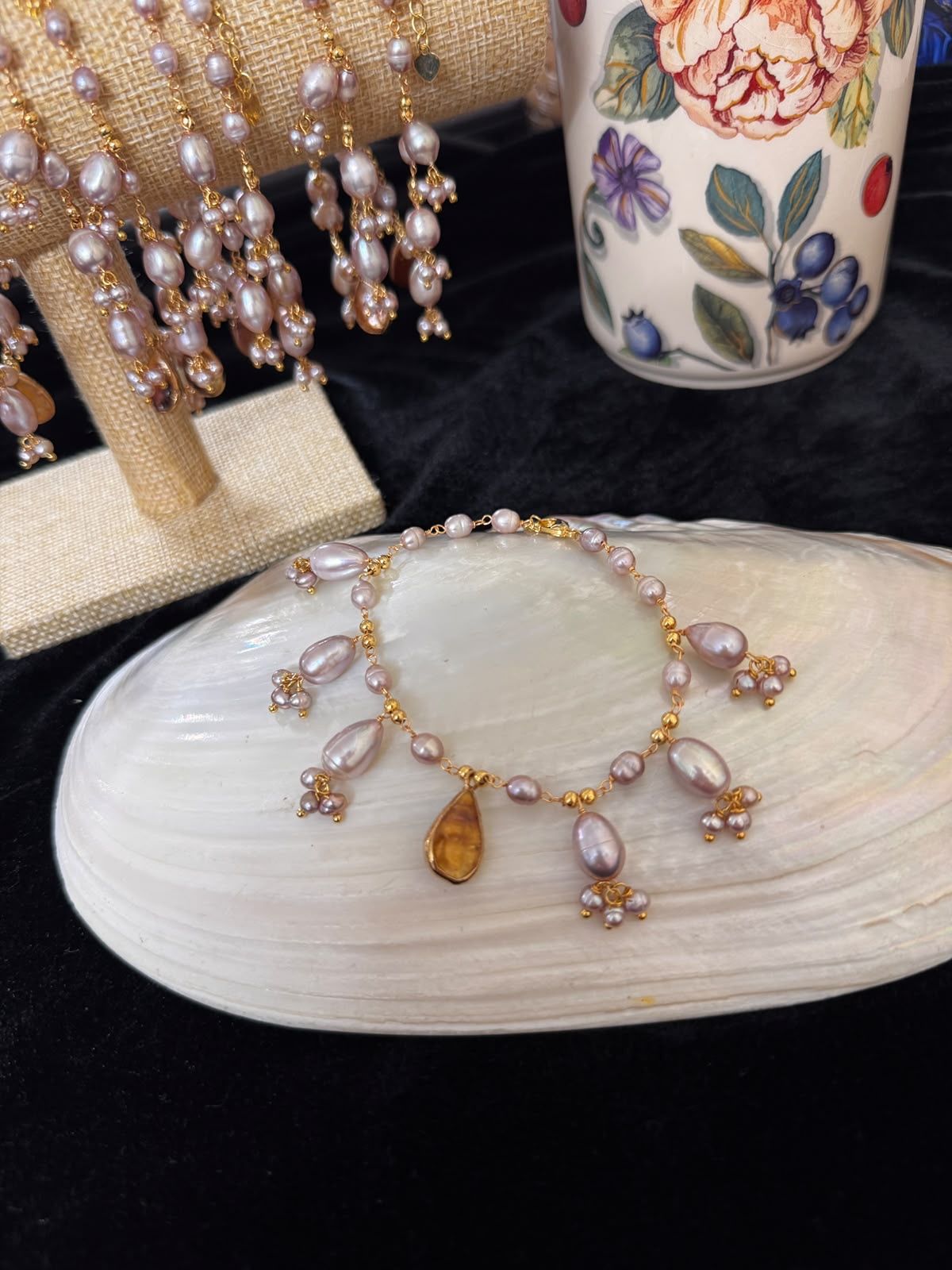 Real pearl & Mother pearl bracelet