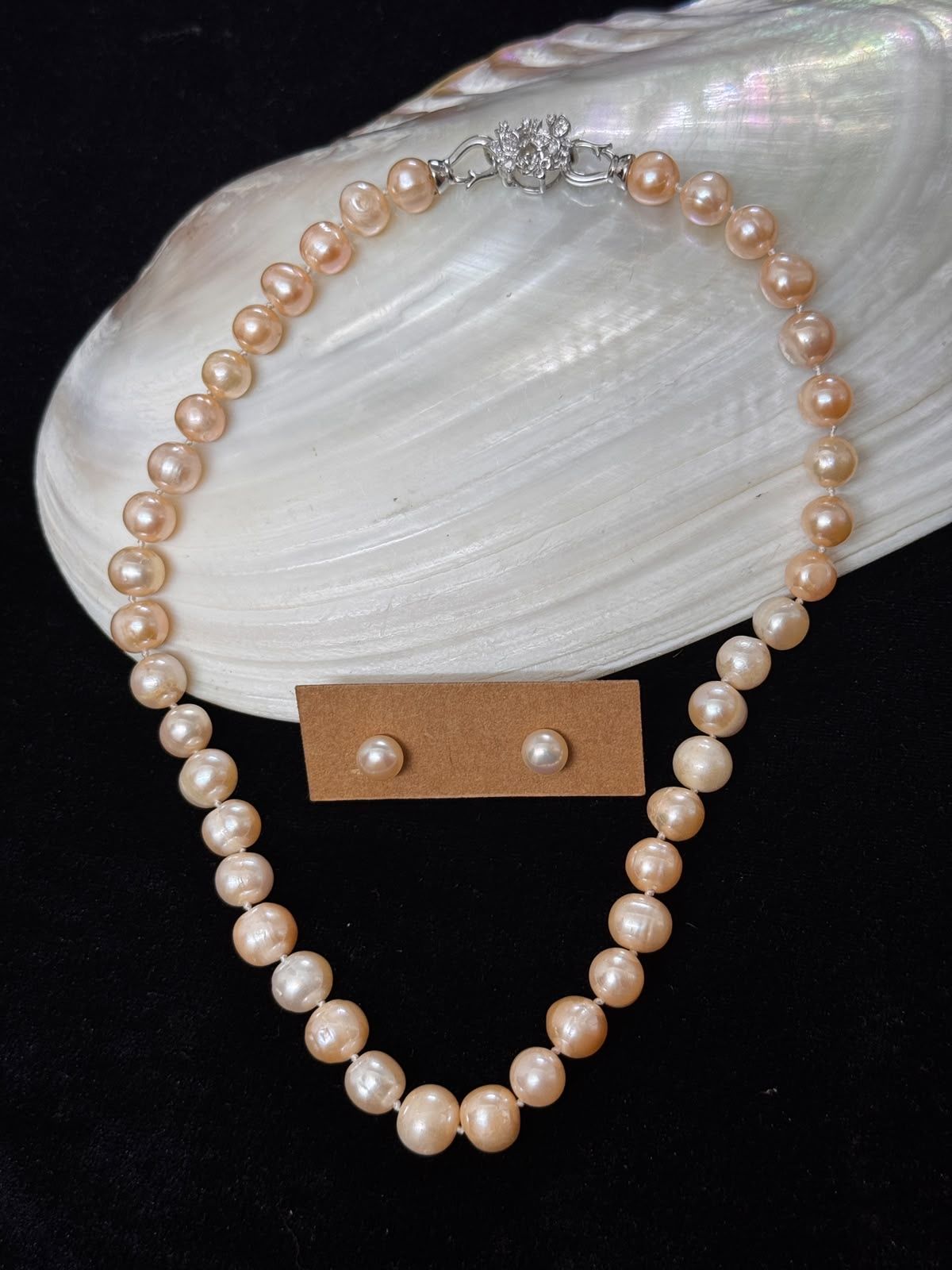 Blush pink colour real pearl necklace