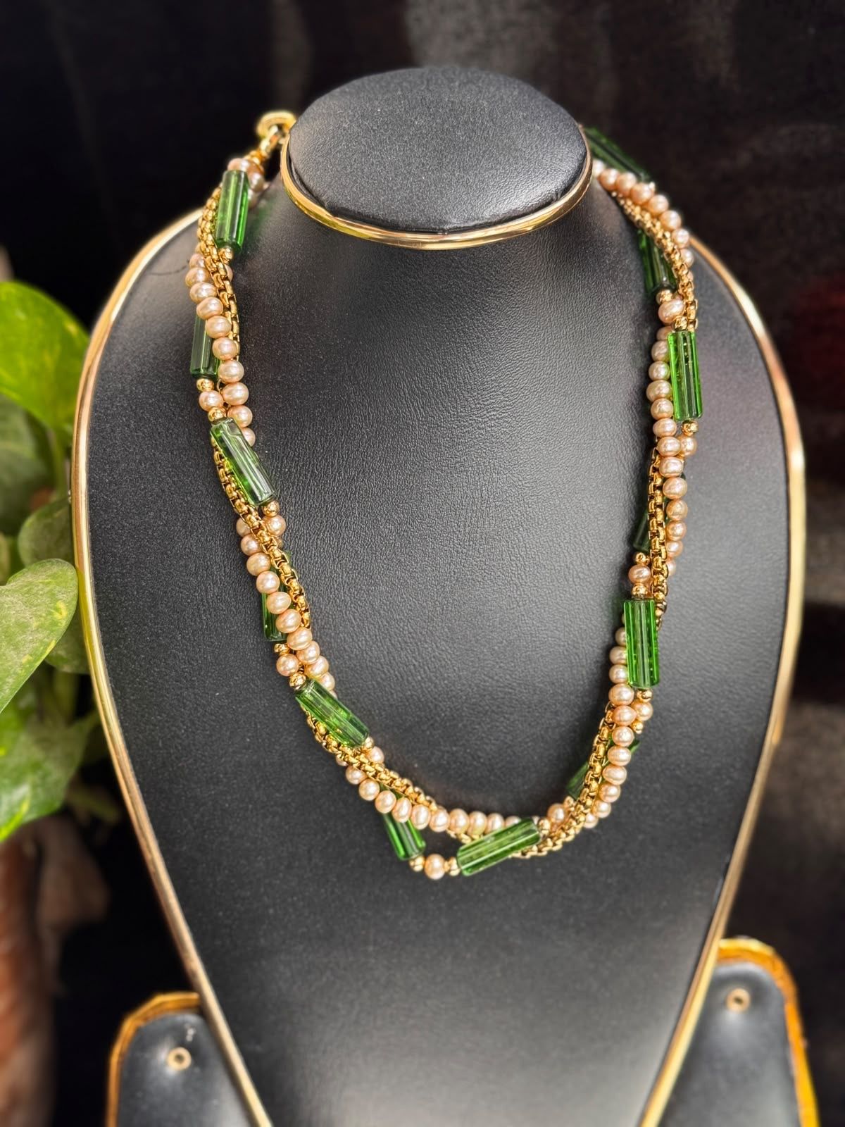 Real pearl and crystal twisted set