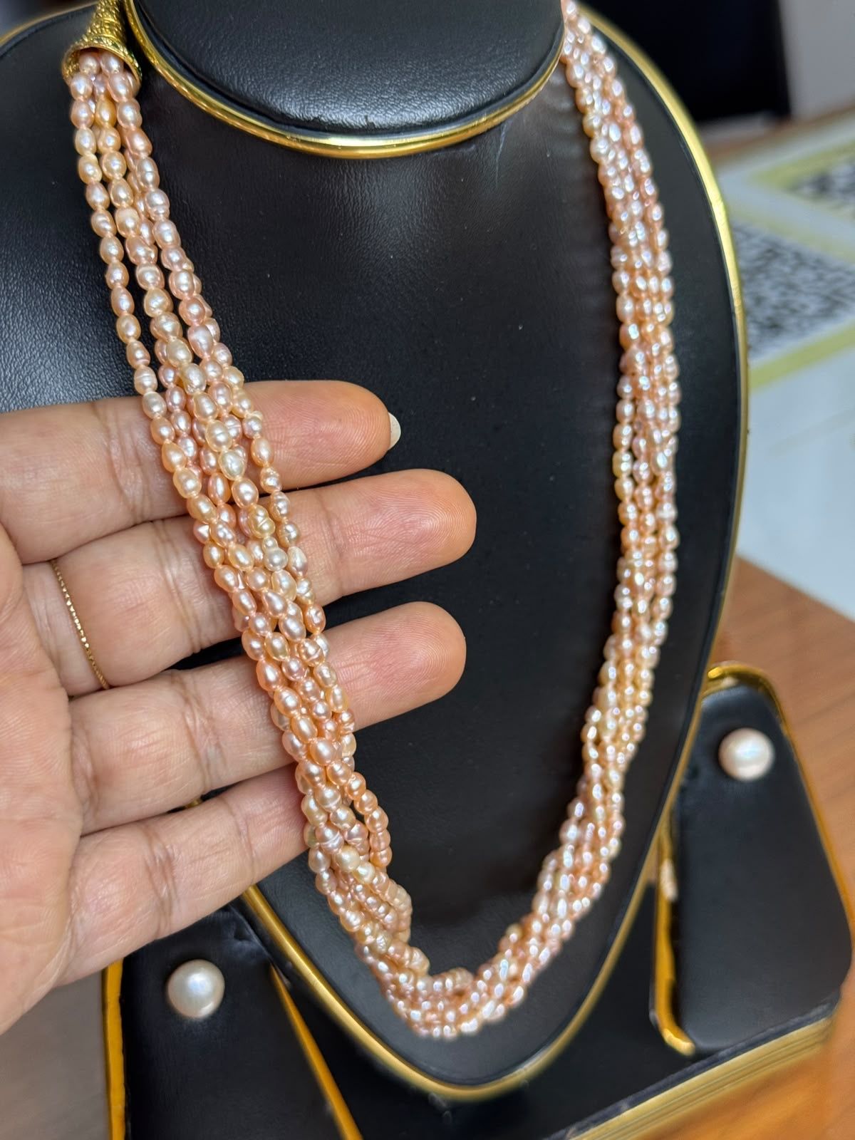Real pearl 6 layer twisted necklace