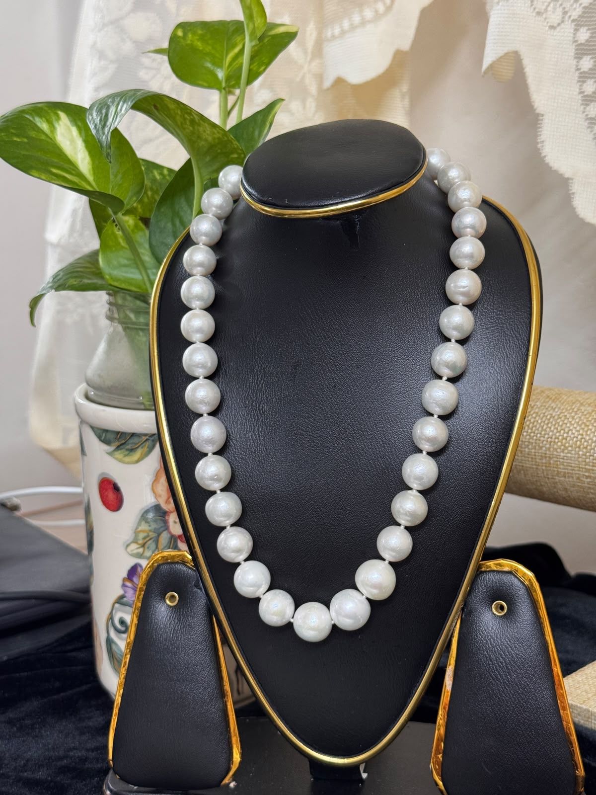 Real White Sea pearl necklace