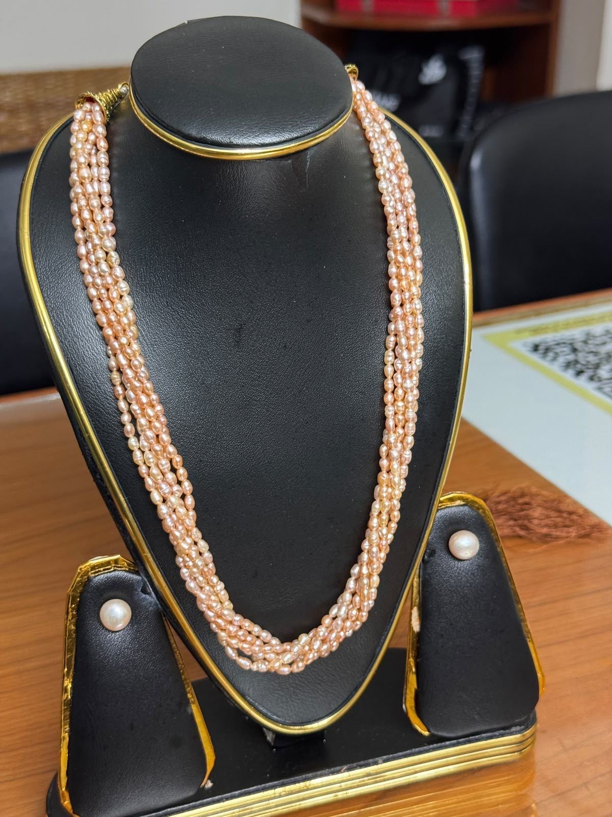 Real pearl 6 layer twisted necklace